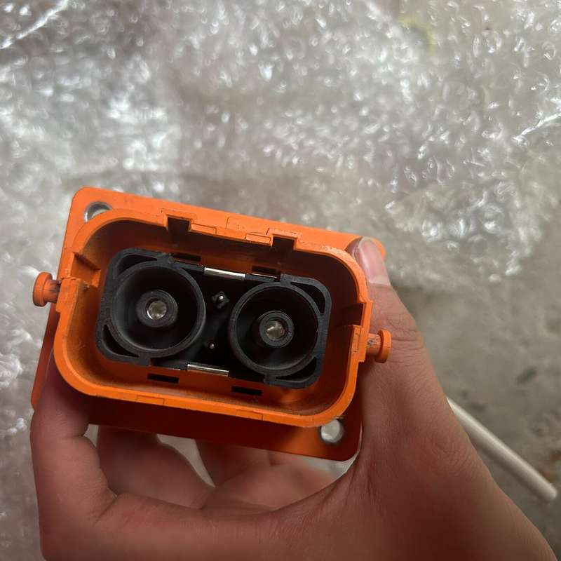北汽新能源汽车EX360 PEU插头两芯 高压插头插座电池--议价商品