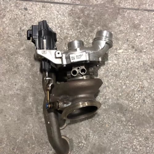 宝马3系7原装涡轮 品牌：BMW/宝马 零配件分类：汽车配件--议价商