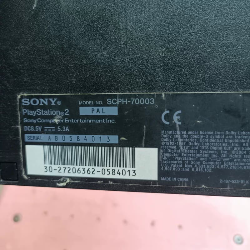一台二手索尼PS2游戏机，型号：SCPH-70003.成色如--议价商品