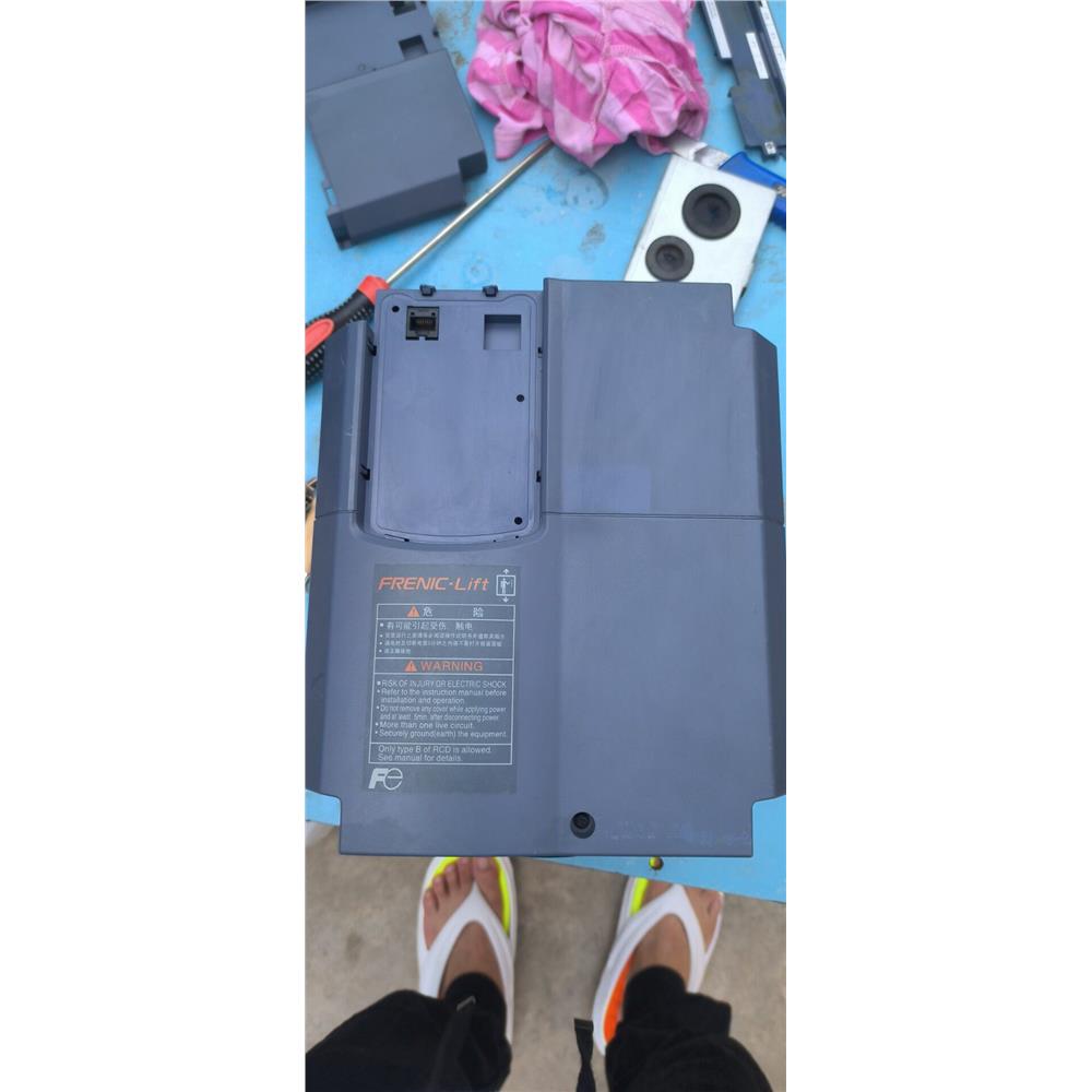 富士11kw电梯变频器拆机外壳一套，安装脚齐全，带风扇--议价商品