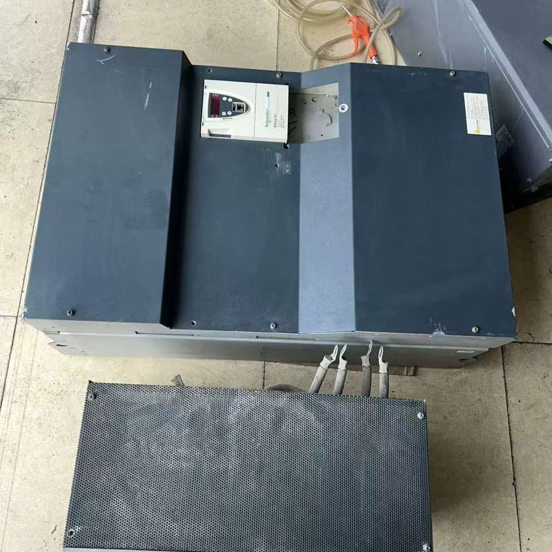 施耐德61变频器250kw（ATV61HC25N4）二手拆机--议价商品