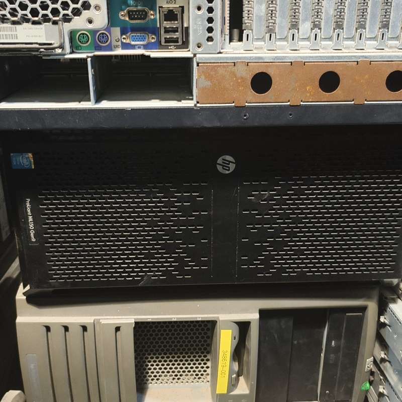 惠普HP ML30 gen9 3.5寸4盘 塔式服务器工作站--议价商品