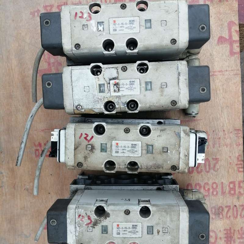 二手SMC电磁阀 VQ7-8-FG-D-3NRSC 成色如图--议价商品
