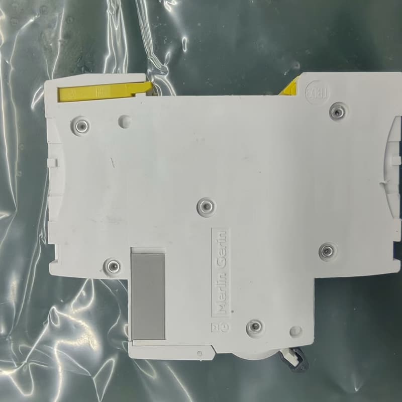 施耐德小型断路器IC65N 3P C32A，几乎全新，功能完--议价商品