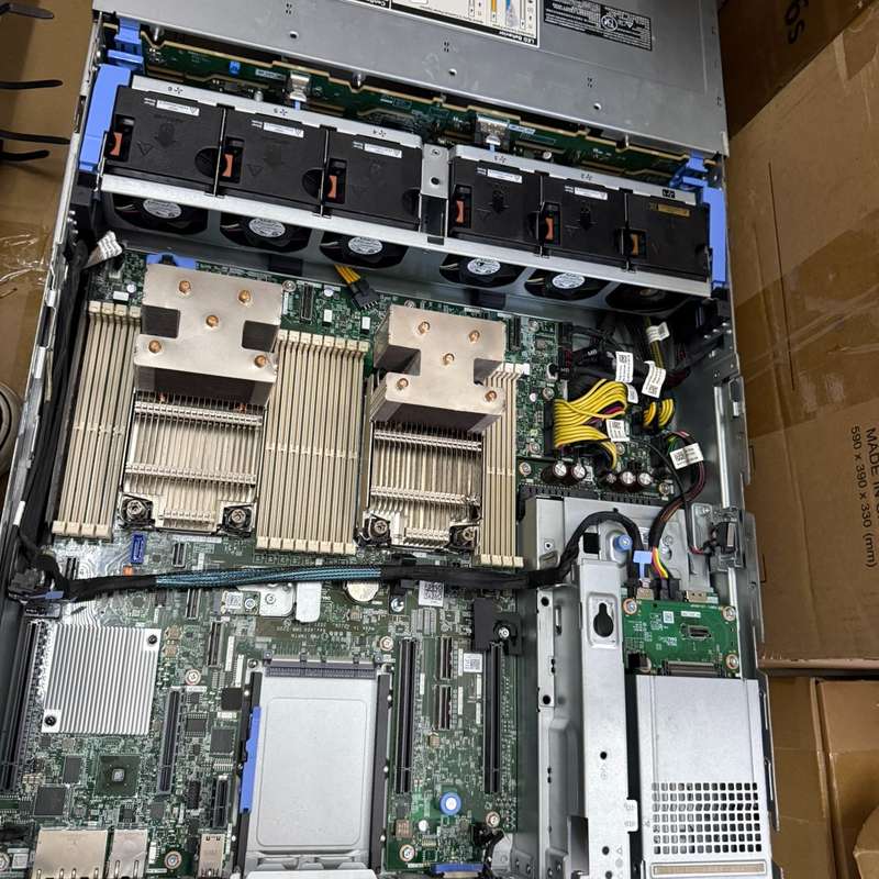 戴尔Dell R750XS服务器3.5寸8/12盘位准系统--议价商品