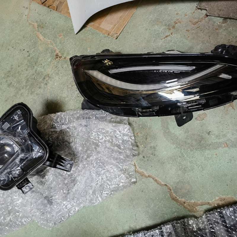 尔法拆车配件 北汽极狐考拉大灯日行灯前杠总成等等配--议价商品