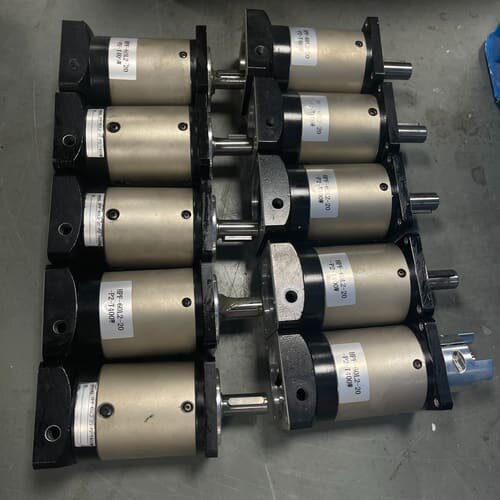 60减速机HPF-60L2-20-P2-T400W减速机，批--议价商品