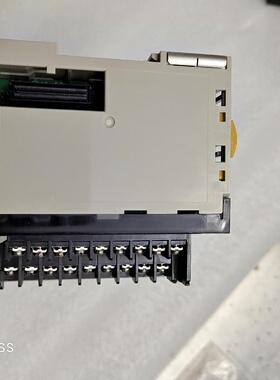 CJ1W-ID211 拆机件 成色漂亮 功能包好--议价商品