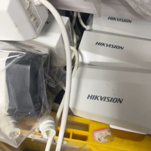 海康二手监控，成色好，画面高清，像素200万带编码h265，--议价