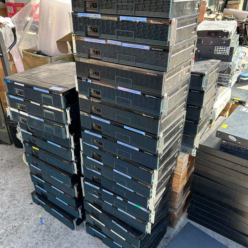 Cisco思科 2921 2921/K9 企业级千兆路由器--议价商品