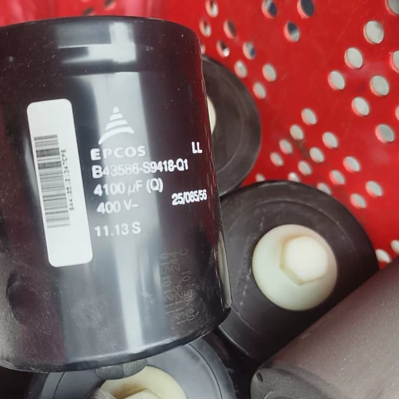ABB变频器拆下来的EPCOS电容400V 4100uF--议价商品
