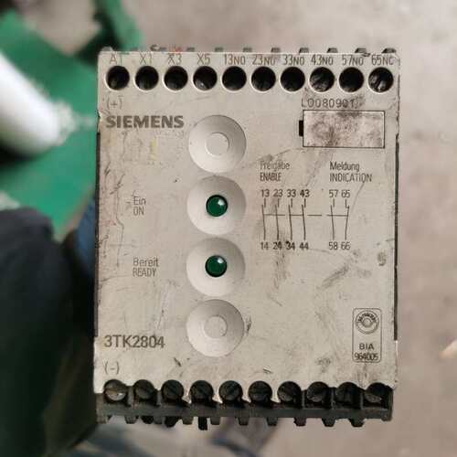 西门子安全继电器 3TK2804-0AC2--议价商品