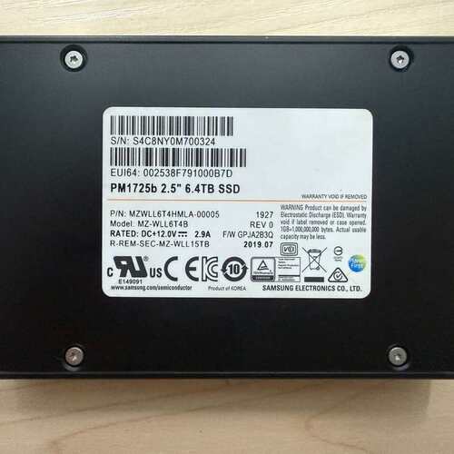拆新三星PM1725b 6.4TB 2.5寸U.2企业级SS--议价商品
