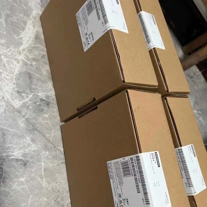 西门子SIMATIC HMI触摸屏,型号KTP600 Bas--议价商品