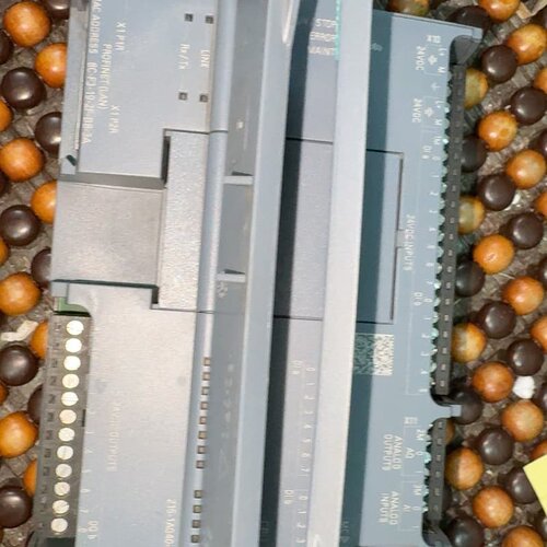 2021年西门子S7-1200PLC，1215C DC/DC--议价商品