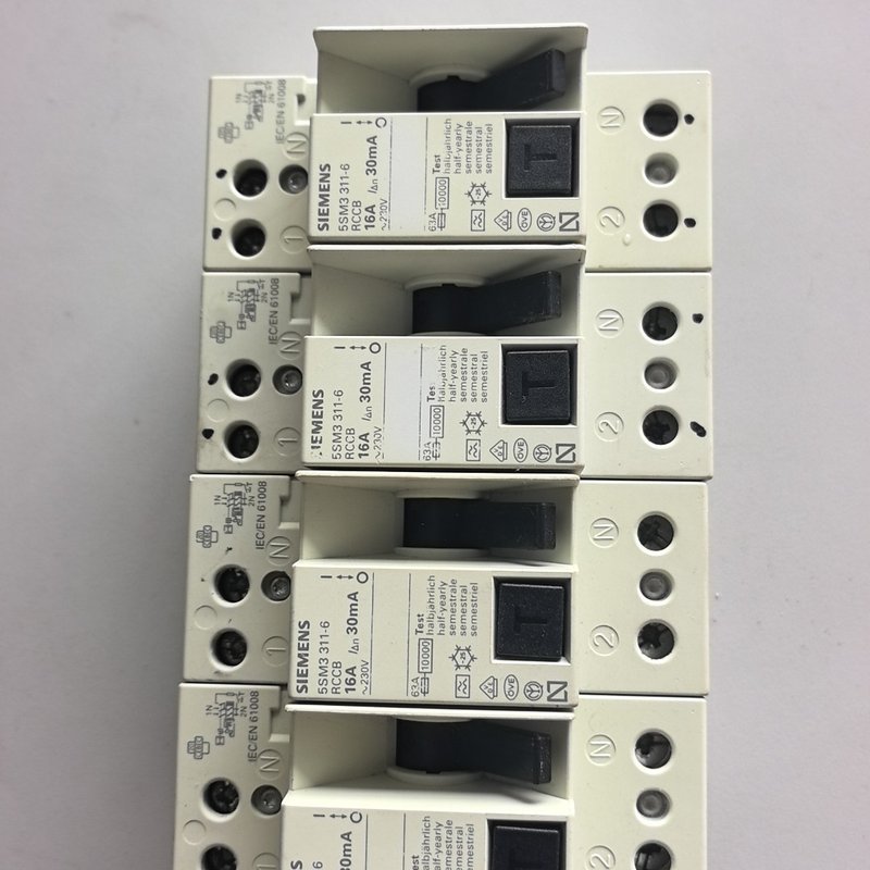 西门子漏电开关保护器,5SM3 311-6,16A,四个,单--议价商品