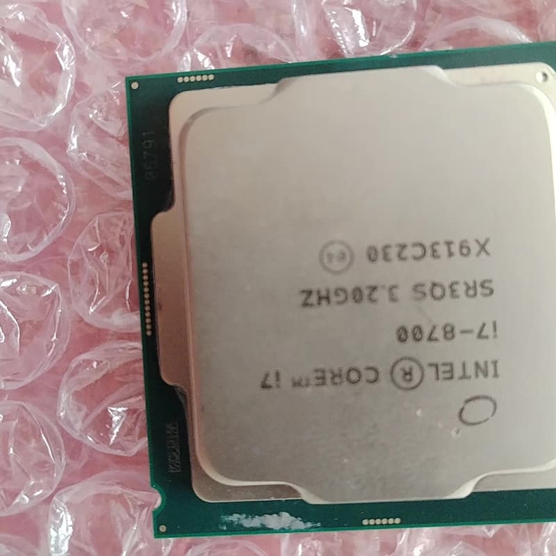 CPUi7 8700,成色如图,功能正常,拆机闲置出,--议价商品