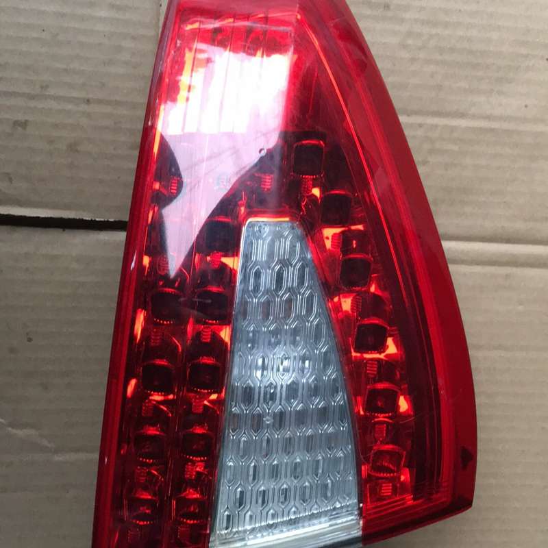 福特蒙迪欧致胜尾灯左边原装拆车--议价商品