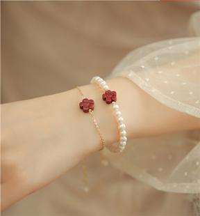 白月光与朱砂痣 小众设计朱砂小红花天然淡水珍珠手链花朵手饰女