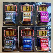 澳门正品 发声闪灯水果摇摇机钥匙扣冰箱贴纪念品伴手礼