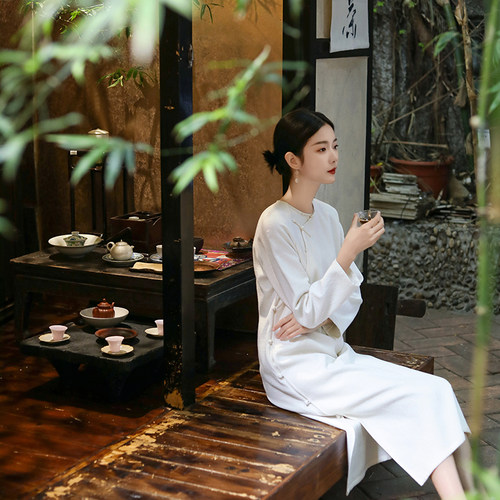 白简朱衣中国风旗袍裙手工盘扣