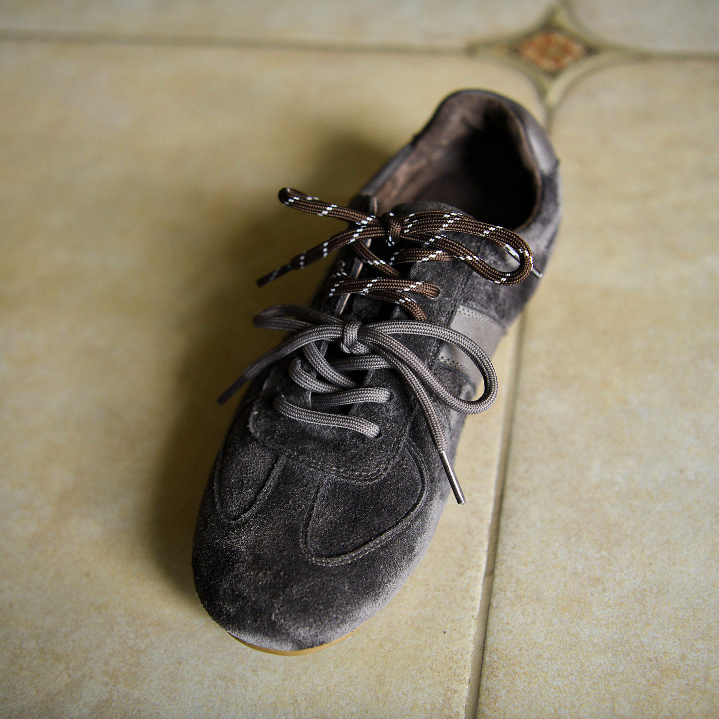 何其丑软牛皮灰色德训鞋女时尚休闲运动鞋磨砂真皮板鞋女鞋平底鞋,女鞋,时尚休闲鞋,淘宝优惠券,粉丝福利购,淘宝优惠卷