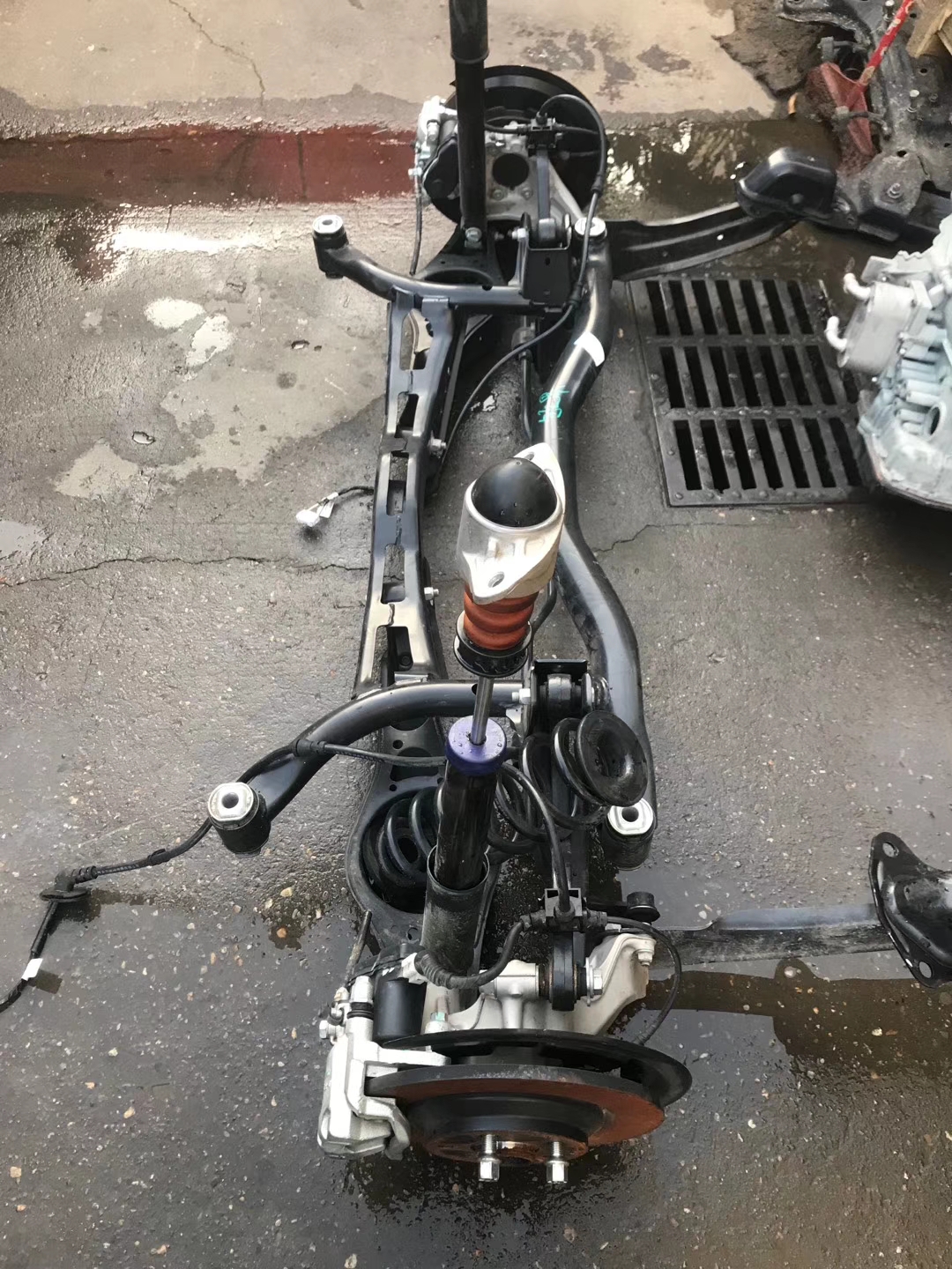 江铃领界的底盘件 全车底盘件 下悬挂 元宝梁 托架 原厂