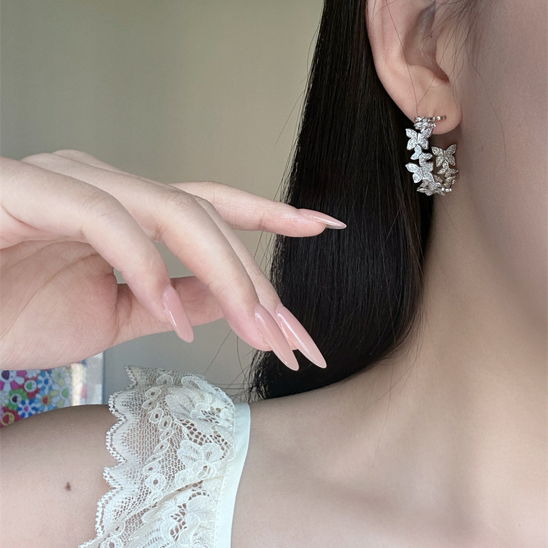 欧美复古精致百搭银针 锆石微镶蝴蝶造型圈圈性感高级感耳圈耳环