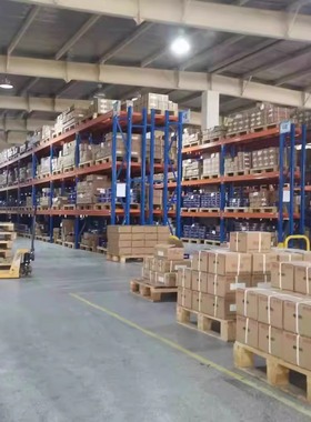 牛达轴承带顶丝外圆柱面轴承RB/CUC204 205 206 207 208 209 2111