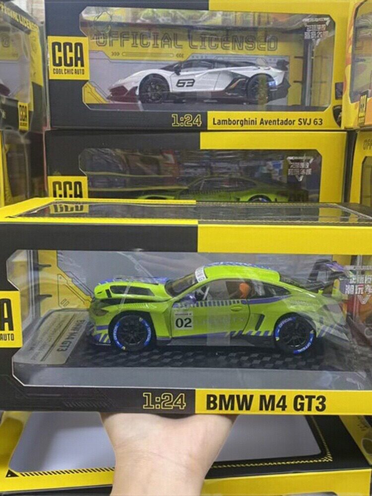 彩珀CCA合金汽车模型1:24宝马BMW M4 GT3名跑车声光玩具送礼品袋