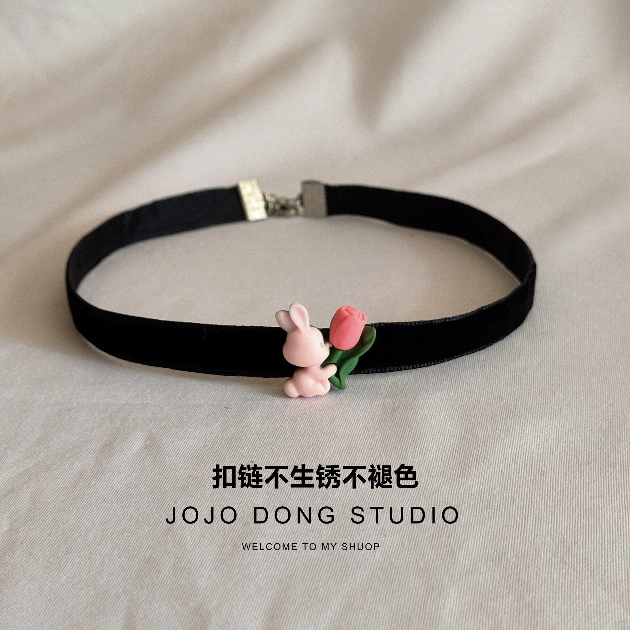 小兔抱花颈链可爱少女心减龄choker甜美学生丝绒短款项圈锁骨链女