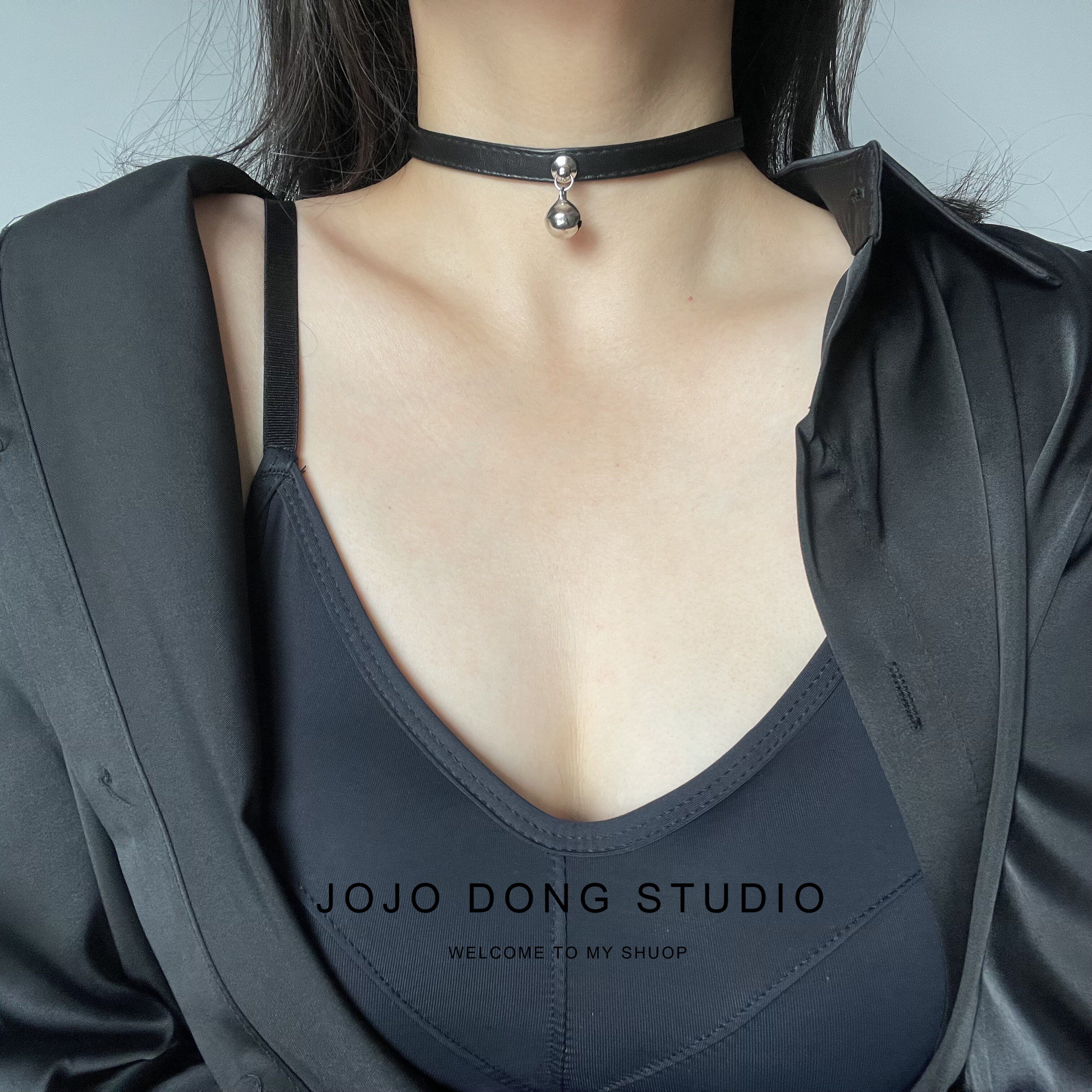 小众y2k纯欲choker项圈铃铛黑色皮颈饰简约脖子饰品朋克项链男女图片