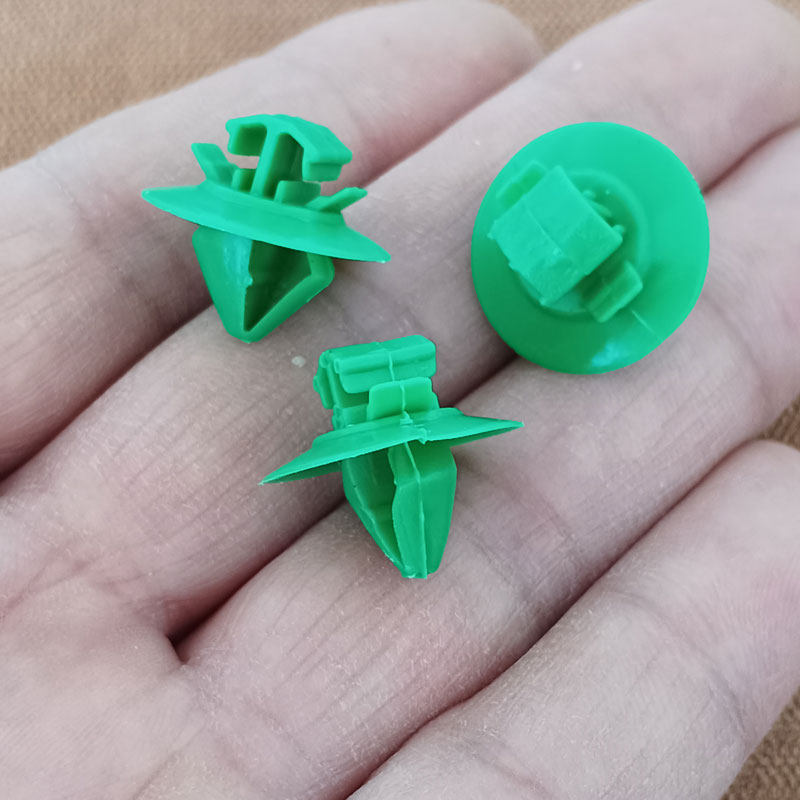 天鸿卡扣雪铁龙C4LC2世嘉护板