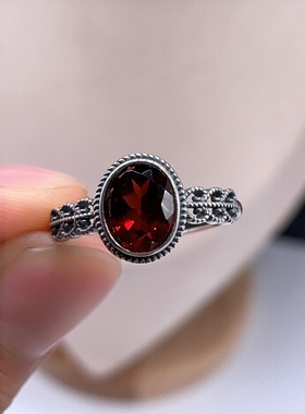 天然石榴石戒指s925纯银镶嵌复古款大颗粒水晶宝石精致简单活口
