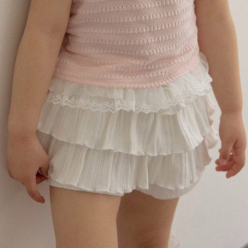 女童小童洋气蕾丝蛋糕裙裤 berry韩国童装代购26夏款儿童短裤040