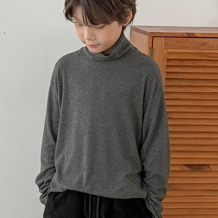 儿童高领休闲长袖T恤 韩国南大门童装25冬款中大男女童打底衫515