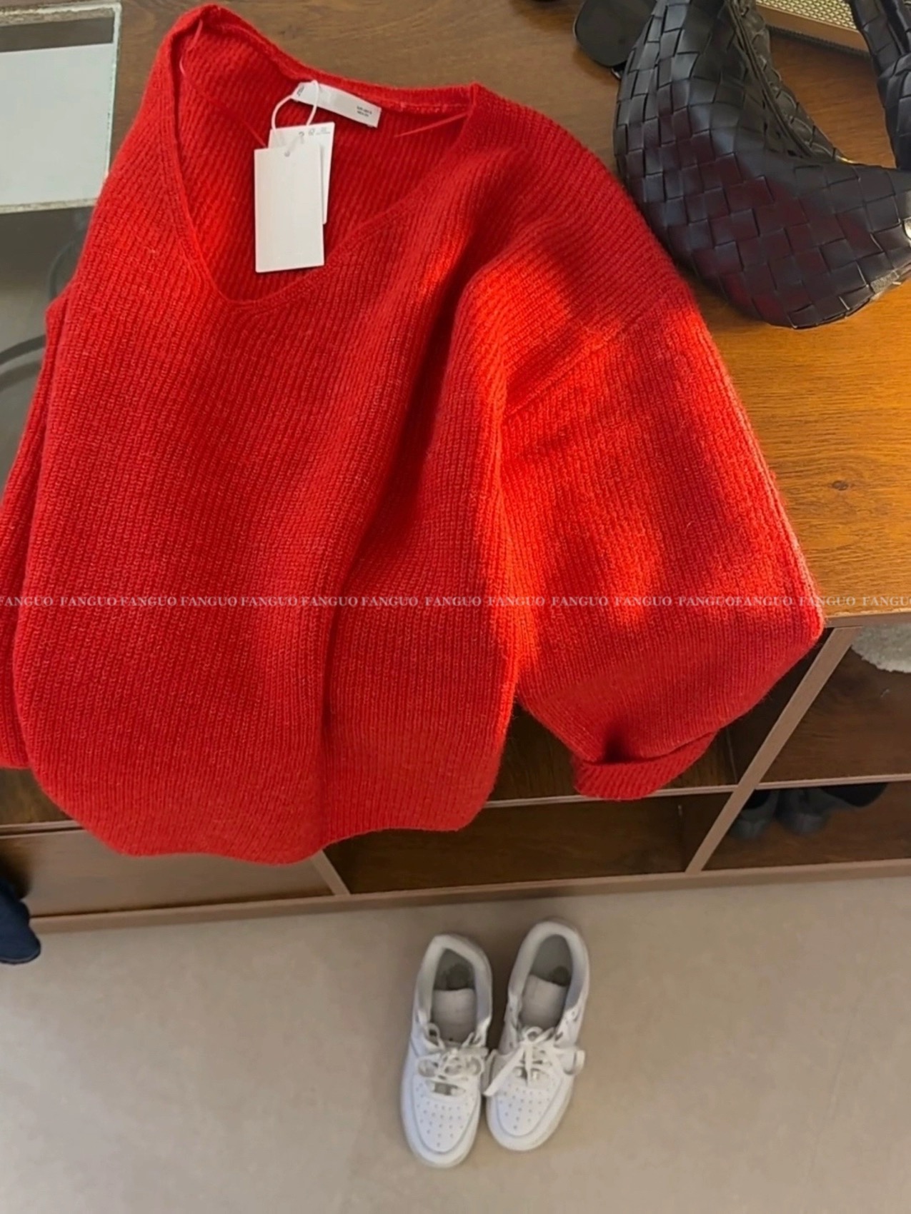 西班牙纯原！MAN*极简老钱风 宽松落肩慵懒感V领羊毛毛衣女