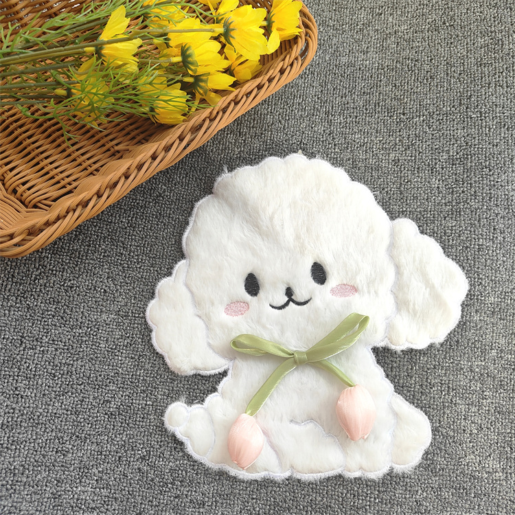 狗狗布贴大号白色毛绒花边