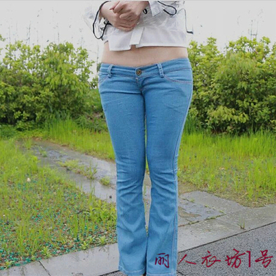 女牛仔裤微喇叭长裤 浅蓝色牛仔裤 修身经典款式 紧身微喇叭定做