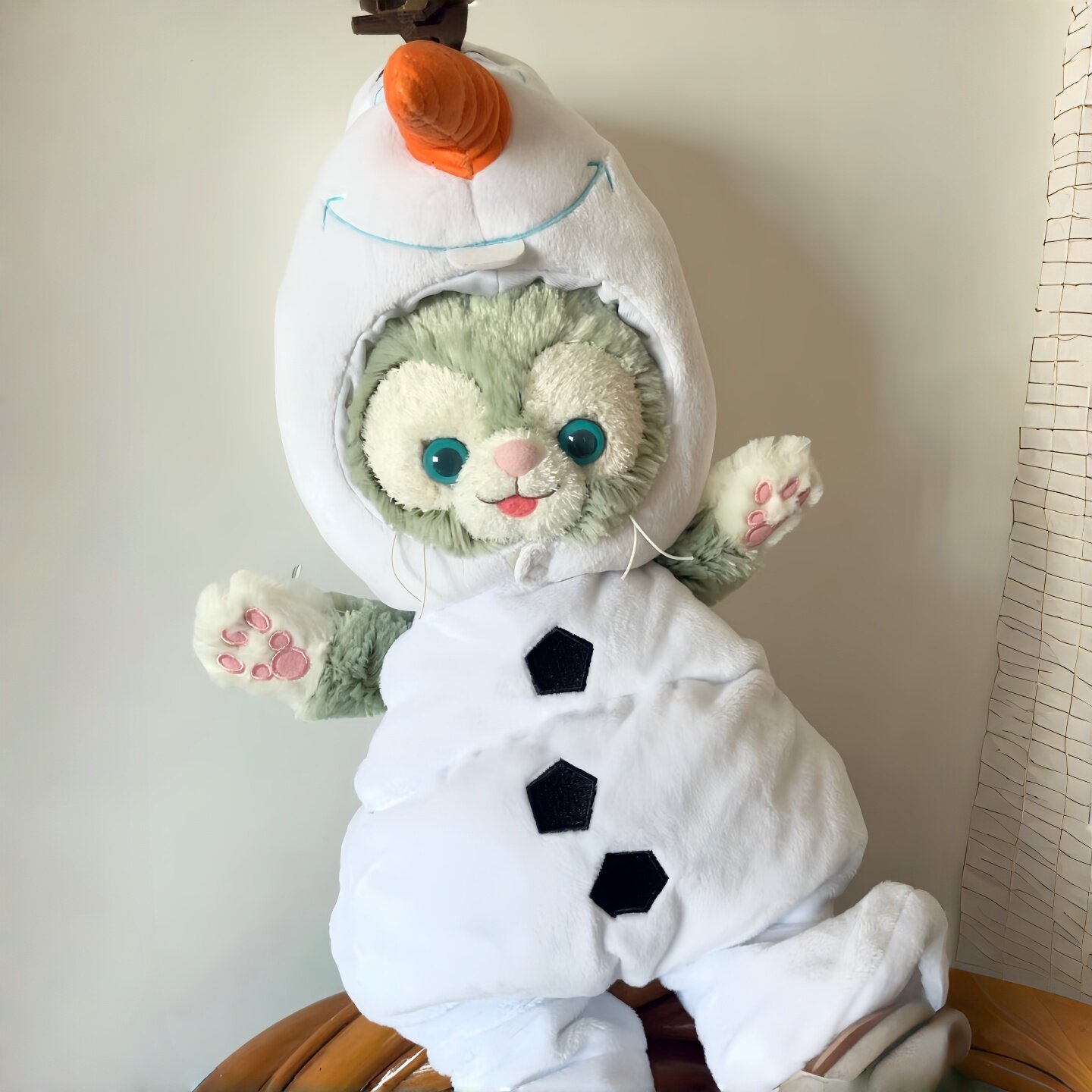 达菲熊托尼饼饼玲娜贝尔雪莉玫冬日雪宝衣服毛绒玩具可爱公仔玩偶