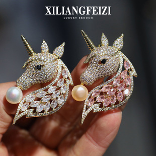 西凉妃子时尚可爱动物胸花个性天然珍珠独角兽胸针服装配饰镀真金