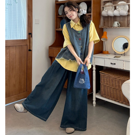 大码女装2025夏胖mm格纹衬衫+糖果色纽扣马甲+牛仔阔腿裤显瘦套装