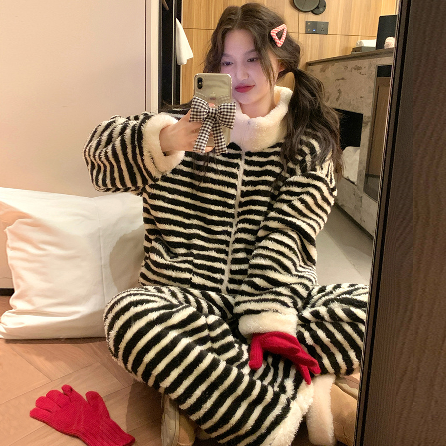 冬季慵懒风立领条纹上衣裤子套装