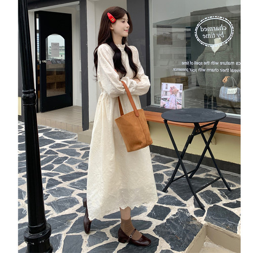 重工刺绣蕾丝花边加绒打底连衣裙