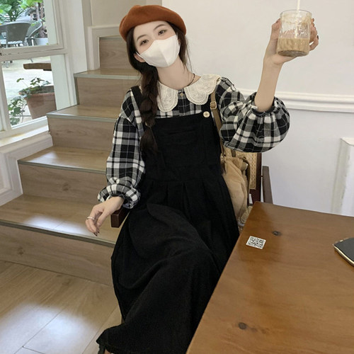 格纹蕾丝花边领衬衫灯芯绒背带裙