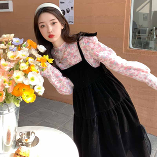 大码女装2025秋季微胖设计感丝绒吊带连衣裙+碎花打底衫洋气套装