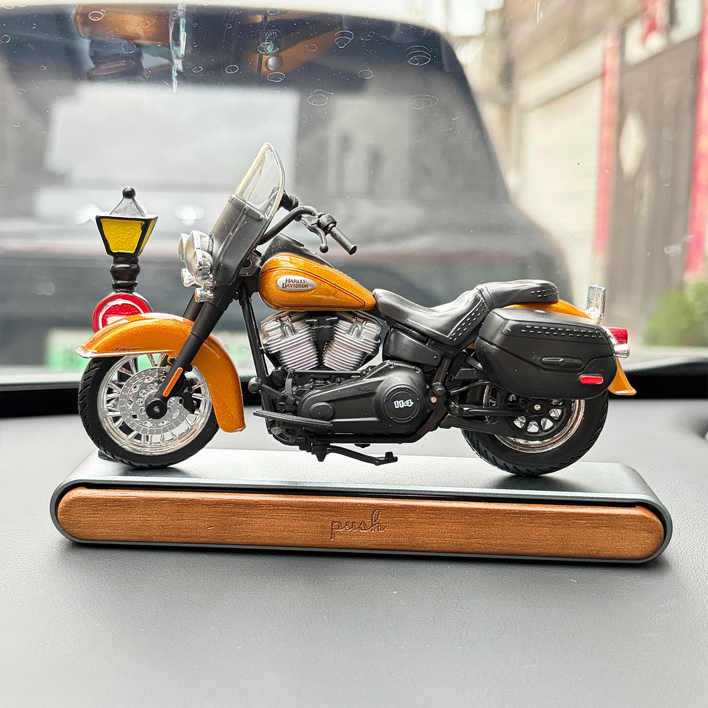 正版摩托车临时停车牌挪车电话牌车载摆件号码牌汽车饰品高级送人