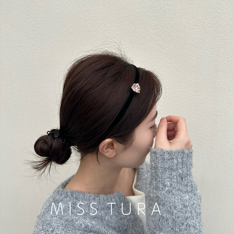 MissTura韩国黑色丝绒带钻头箍