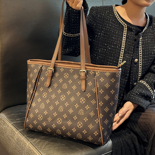 包包女2026新款高级感购物袋大容量上班通勤包单肩手提托特大包潮