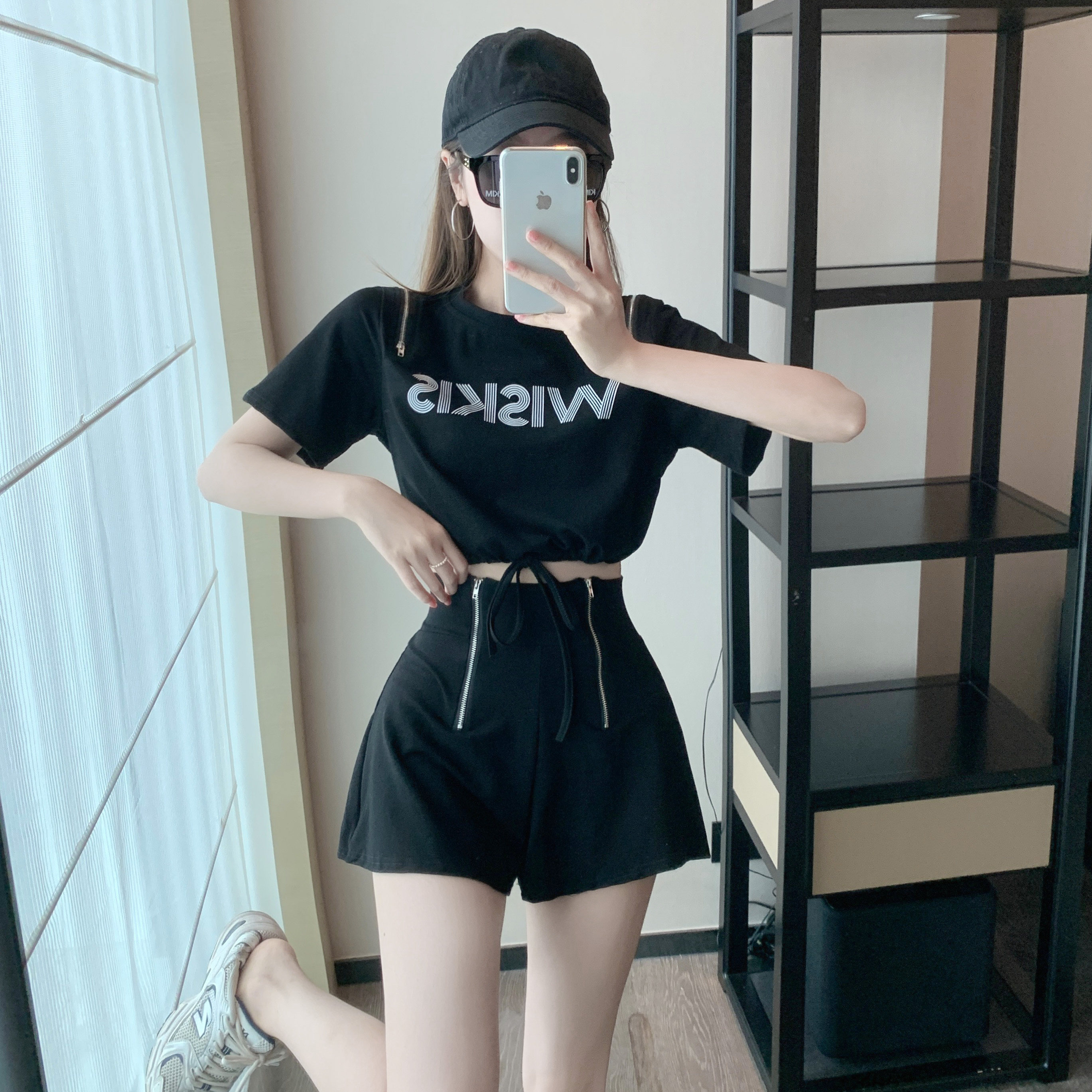 实拍休闲运动套装夏季新款个性短款T+高腰显瘦拉链短裤两件套